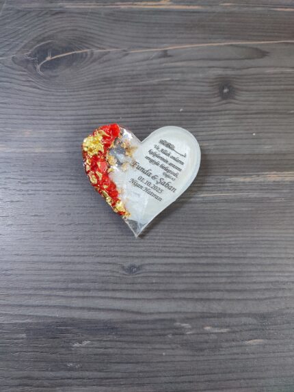 Kırmızı Kabartmalı Kalp Yarı yarıya Magnet