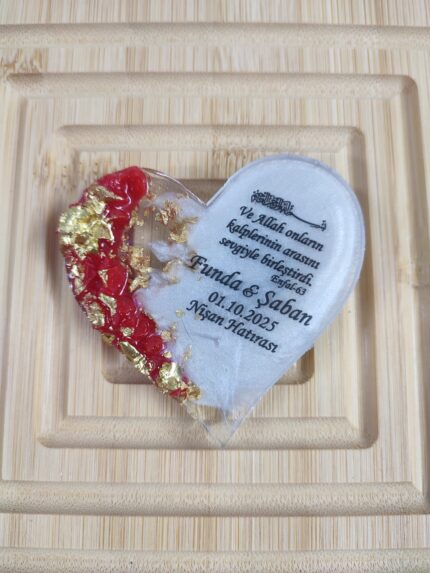 Kırmızı Kabartmalı Kalp Yarı yarıya Magnet